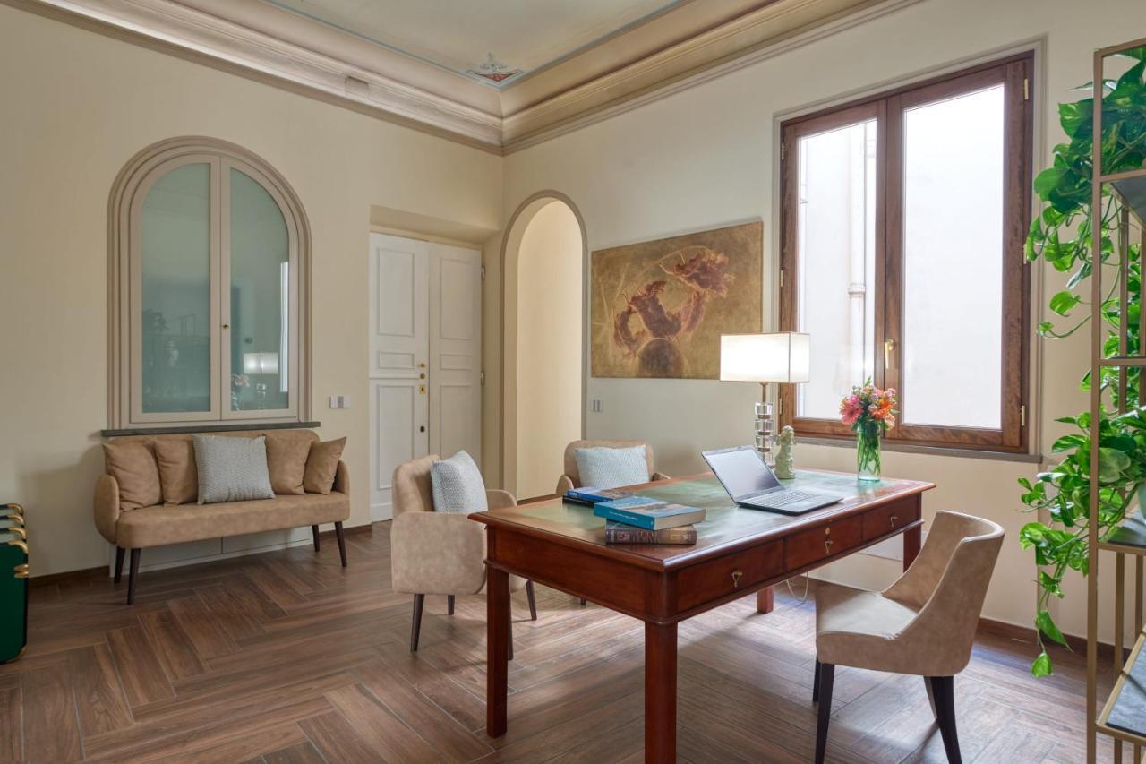 Residenza Mondragone Bed and Breakfast Florence Buitenkant foto